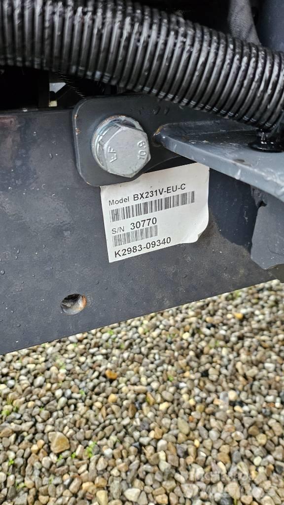 Kubota BX 231 D-C Naudoti kompaktiški traktoriai