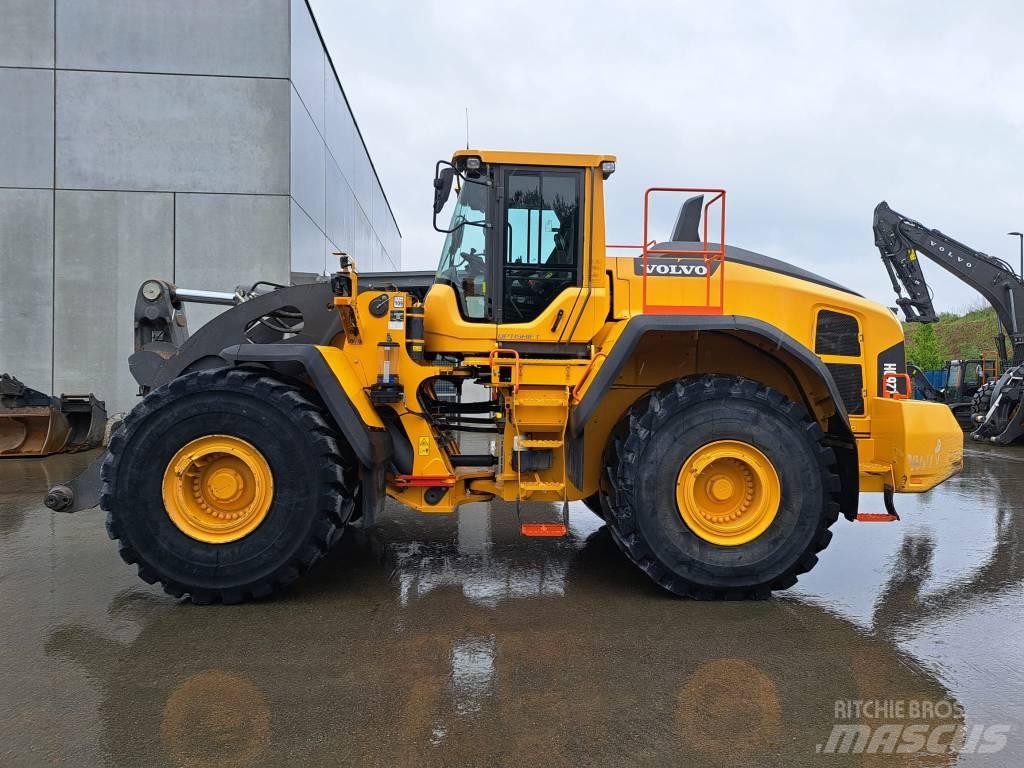 Volvo L 260 H Naudoti ratiniai krautuvai