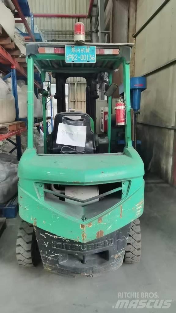 Mitsubishi FD 25 Dyzeliniai krautuvai