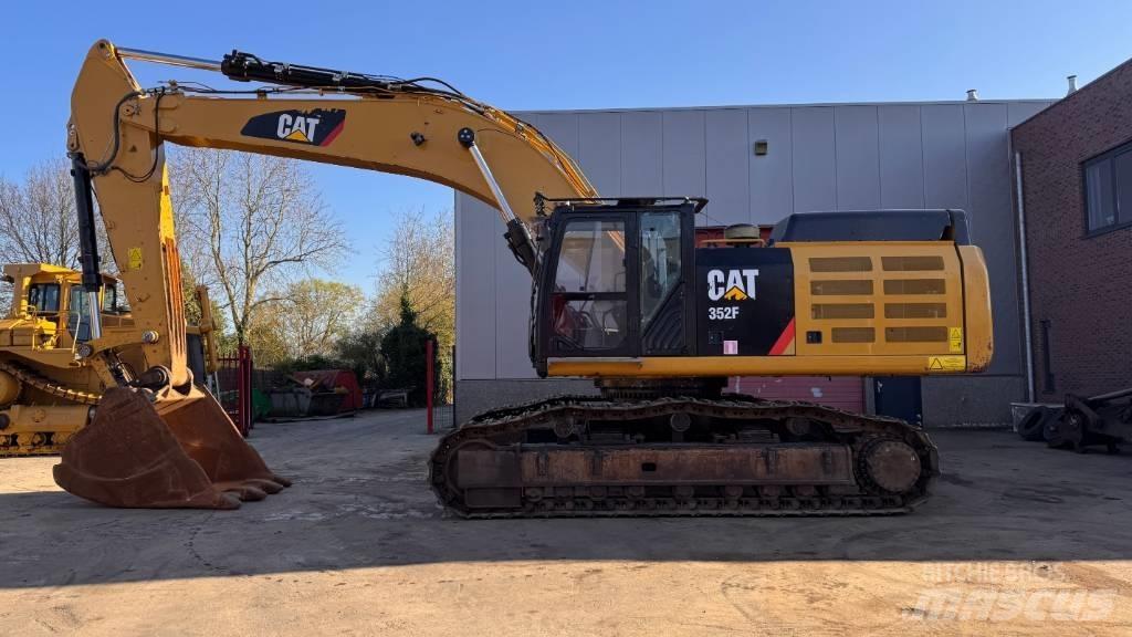 CAT 352 F Vikšriniai ekskavatoriai