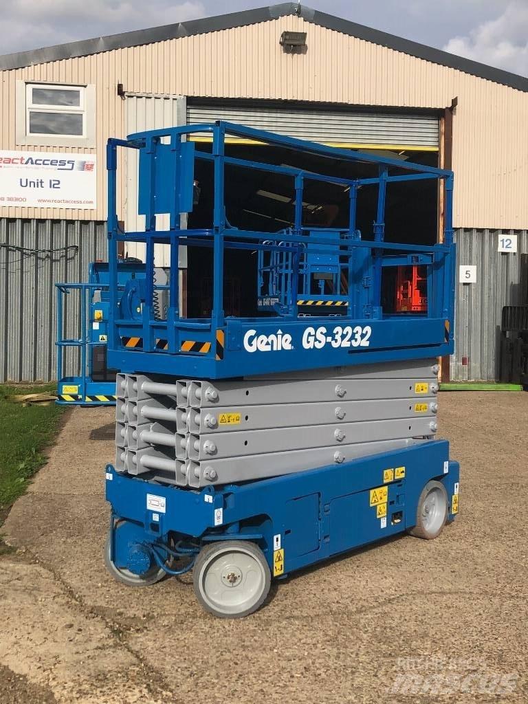 Genie GS 3232 Žirkliniai keltuvai