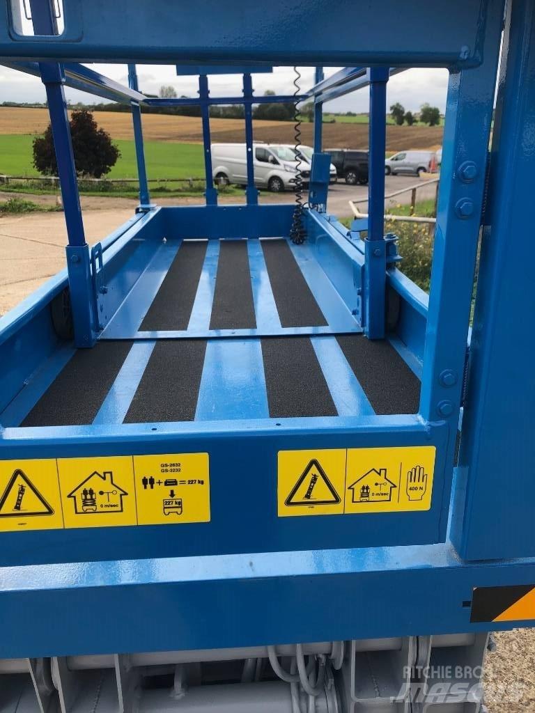 Genie GS 3232 Žirkliniai keltuvai