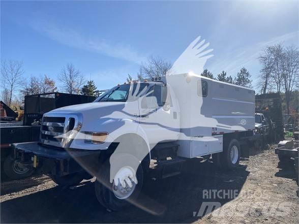 Ford F750 Statyba - Kita