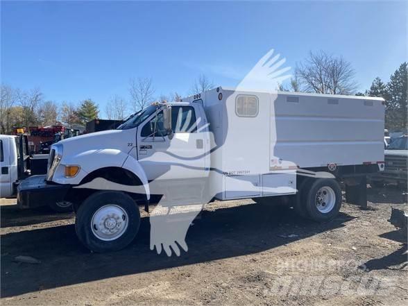Ford F750 Statyba - Kita