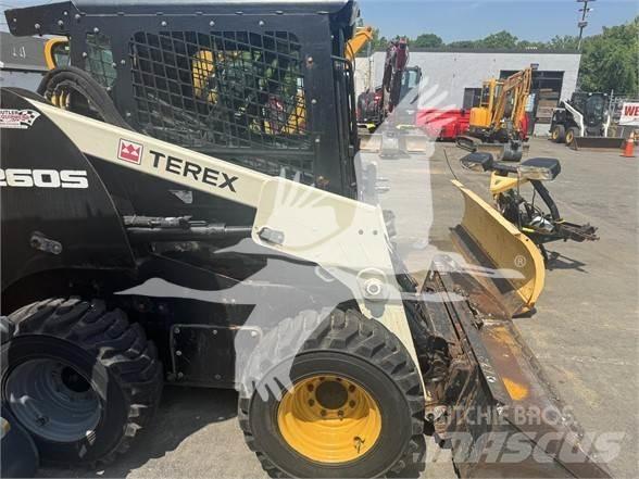 Terex R260S Krautuvai su šoniniu pasukimu
