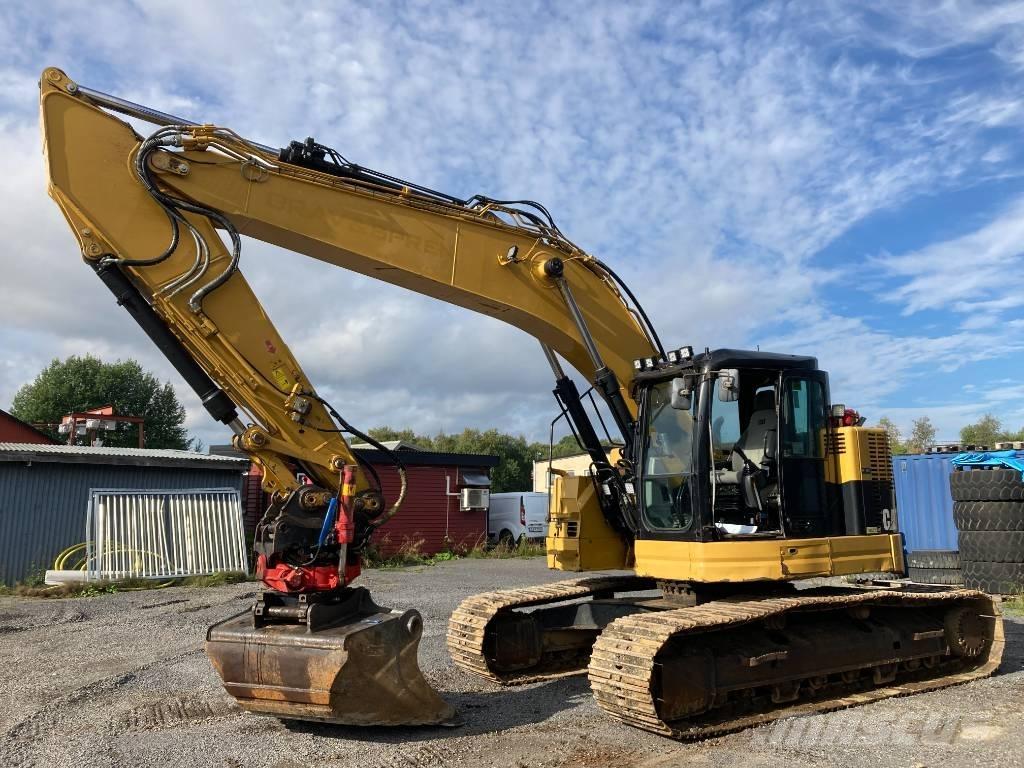 CAT 321 D Vikšriniai ekskavatoriai
