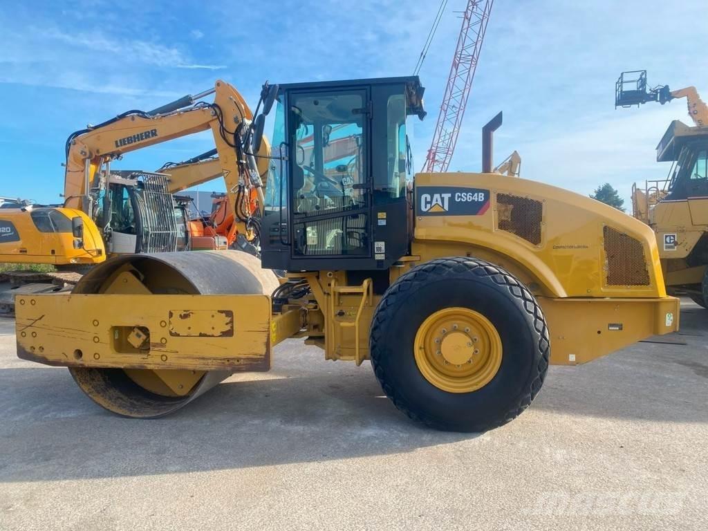 CAT CS64B NVT Kiti volai