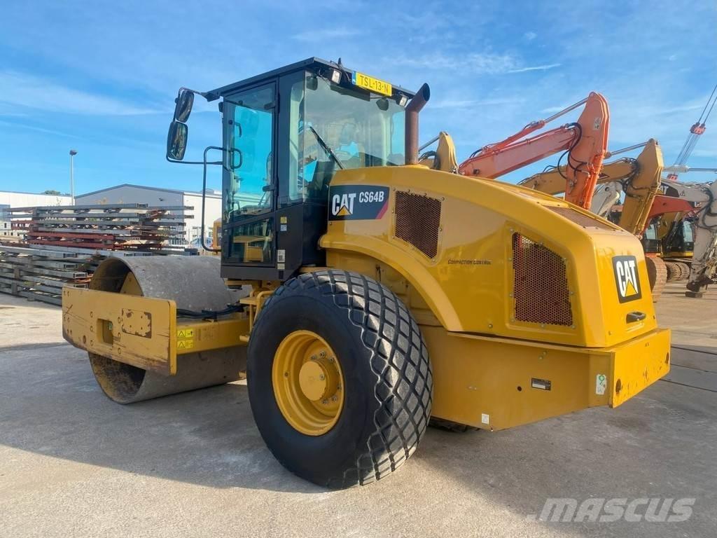 CAT CS64B NVT Kiti volai