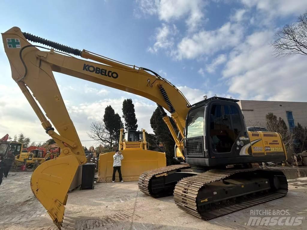 Kobelco SK 200 Vikšriniai ekskavatoriai