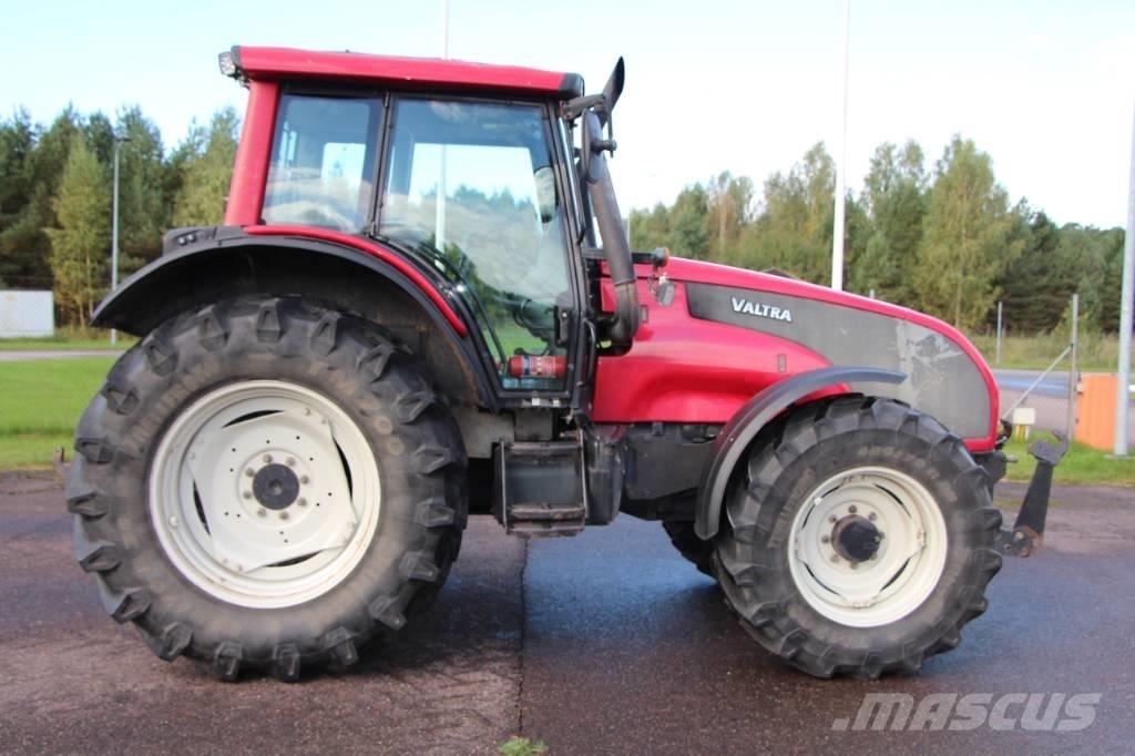 Valtra T 131 Traktoriai