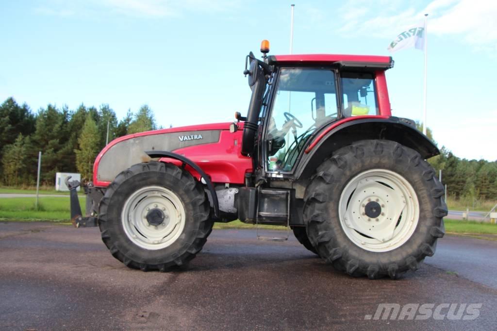 Valtra T 131 Traktoriai