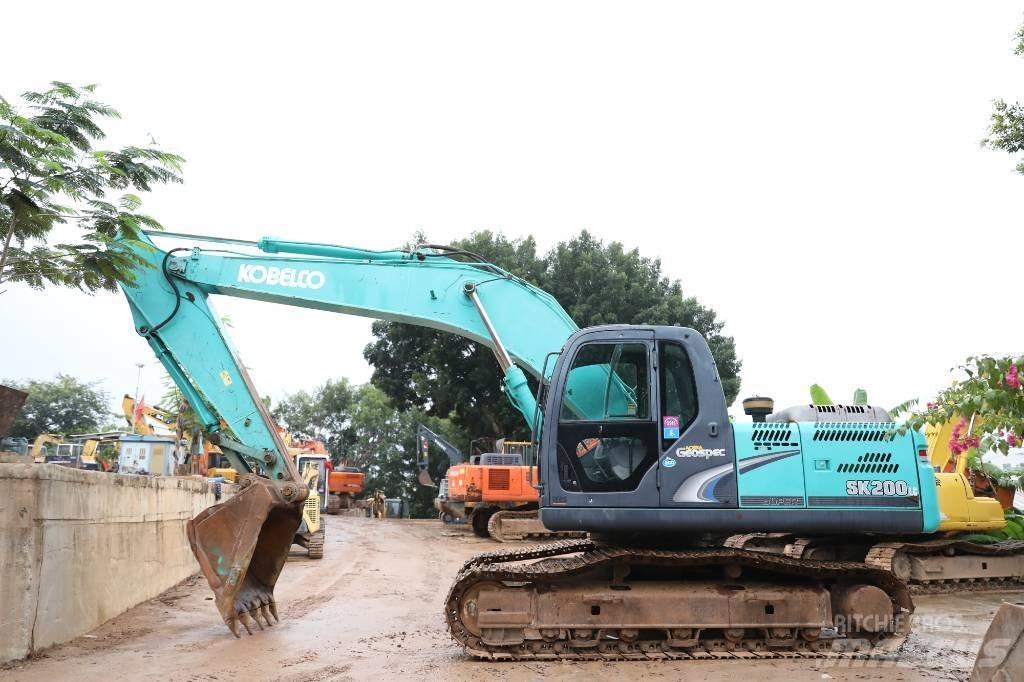 Kobelco SK 200-8 Vikšriniai ekskavatoriai