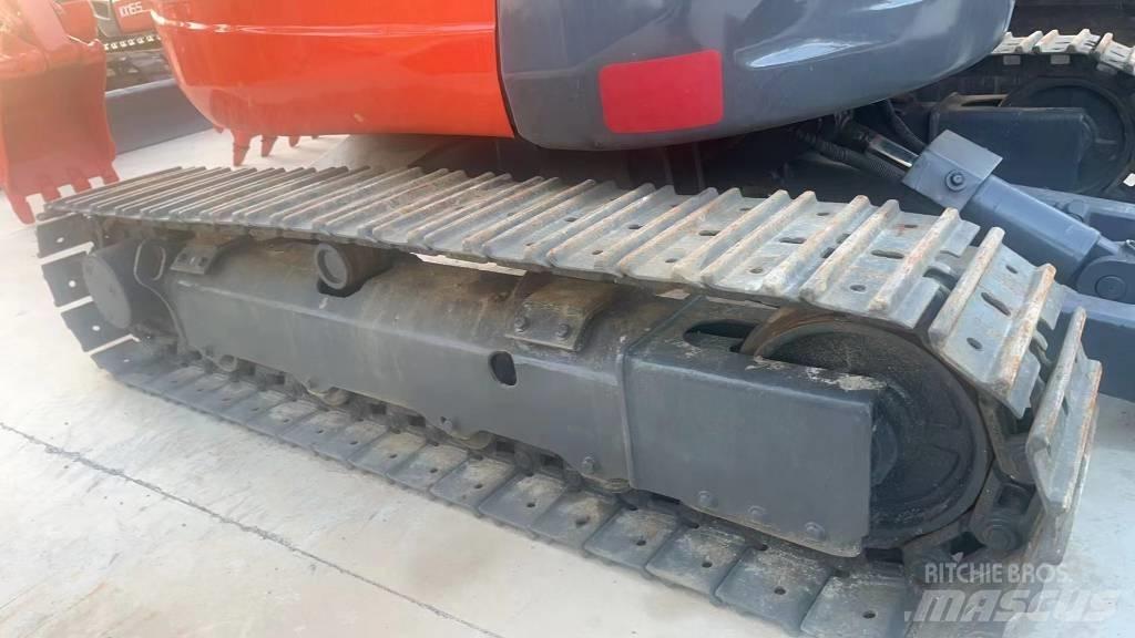 Kubota U 35 Vikšriniai ekskavatoriai