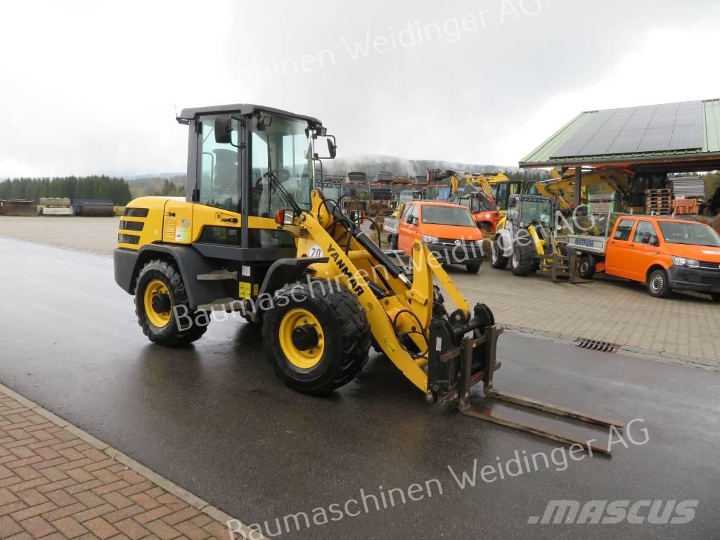 Yanmar V 80 Naudoti ratiniai krautuvai