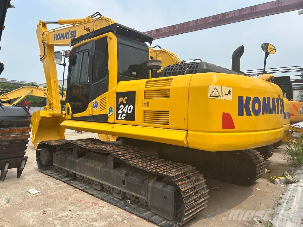 Komatsu PC240LC-8 Vikšriniai ekskavatoriai
