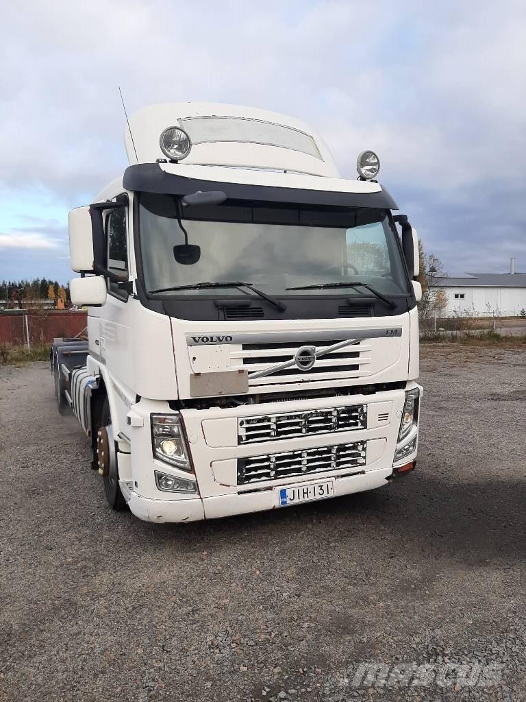 Volvo FM 11 Konteinerių nuožulnaus pakėlimo ant platformos krautuvai