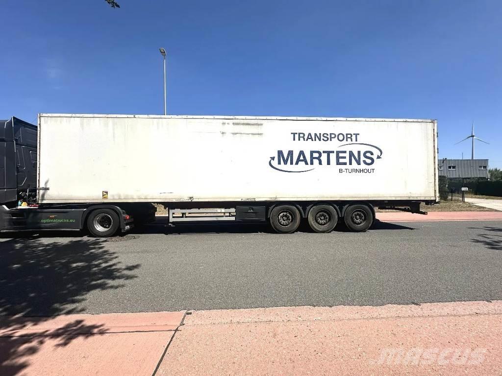 Renders 12.27 NA Dengtos puspriekabės