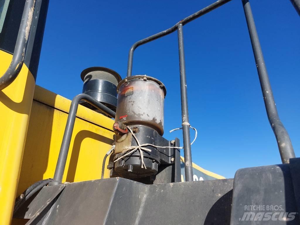 Komatsu WA480-6 Naudoti ratiniai krautuvai
