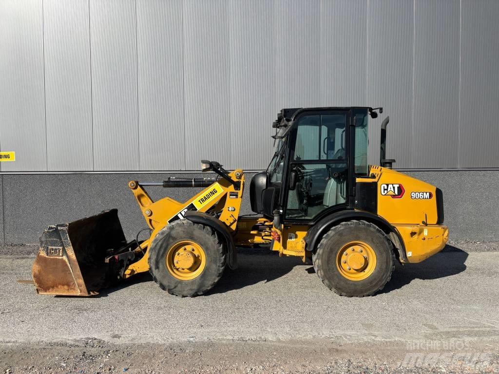 CAT 906 M Naudoti ratiniai krautuvai