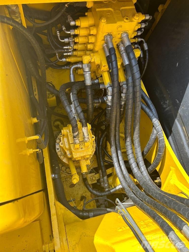 Komatsu PC 130 Vidutinės galios ekskavatoriai 7-12 t