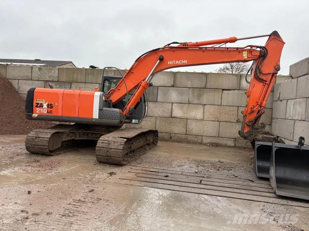 Hitachi ZX210LC-3 Vikšriniai ekskavatoriai