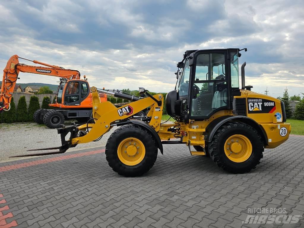 CAT 908 M Naudoti ratiniai krautuvai