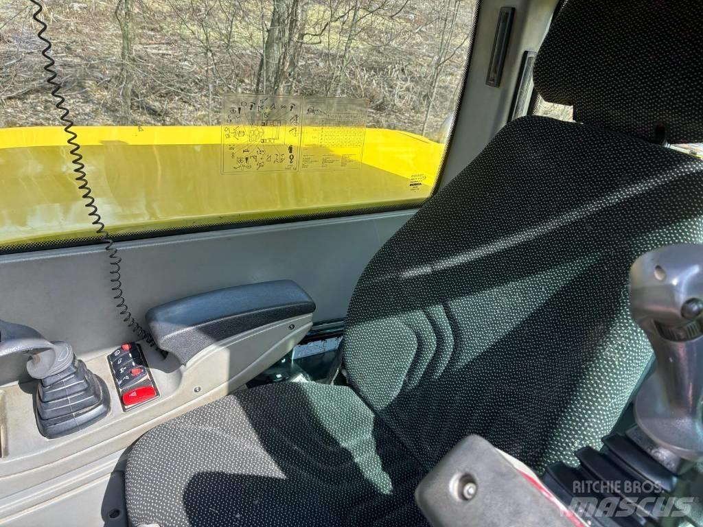 Yanmar B 110 W Ratiniai ekskavatoriai