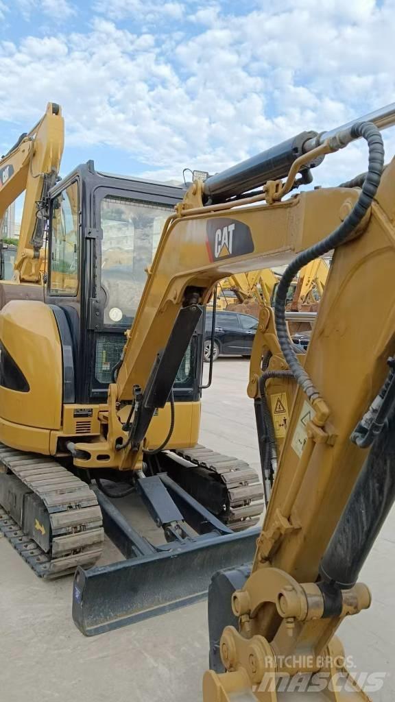 CAT CAT302D Vikšriniai ekskavatoriai