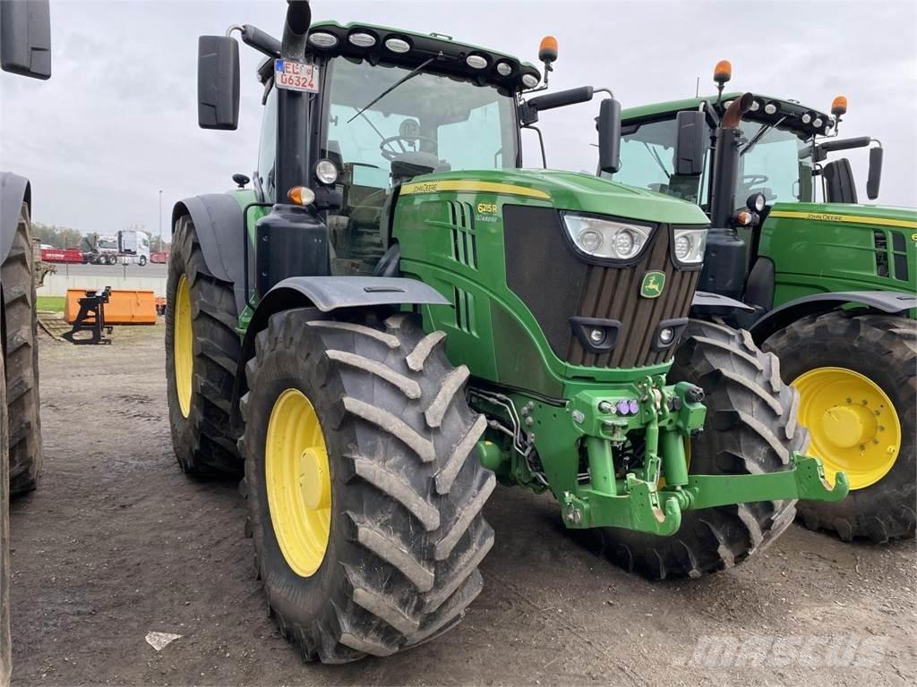 John Deere 6215R Traktoriai