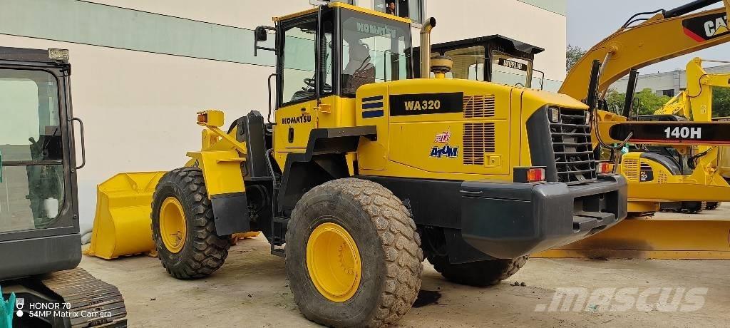 Komatsu WA 320-5 Naudoti ratiniai krautuvai