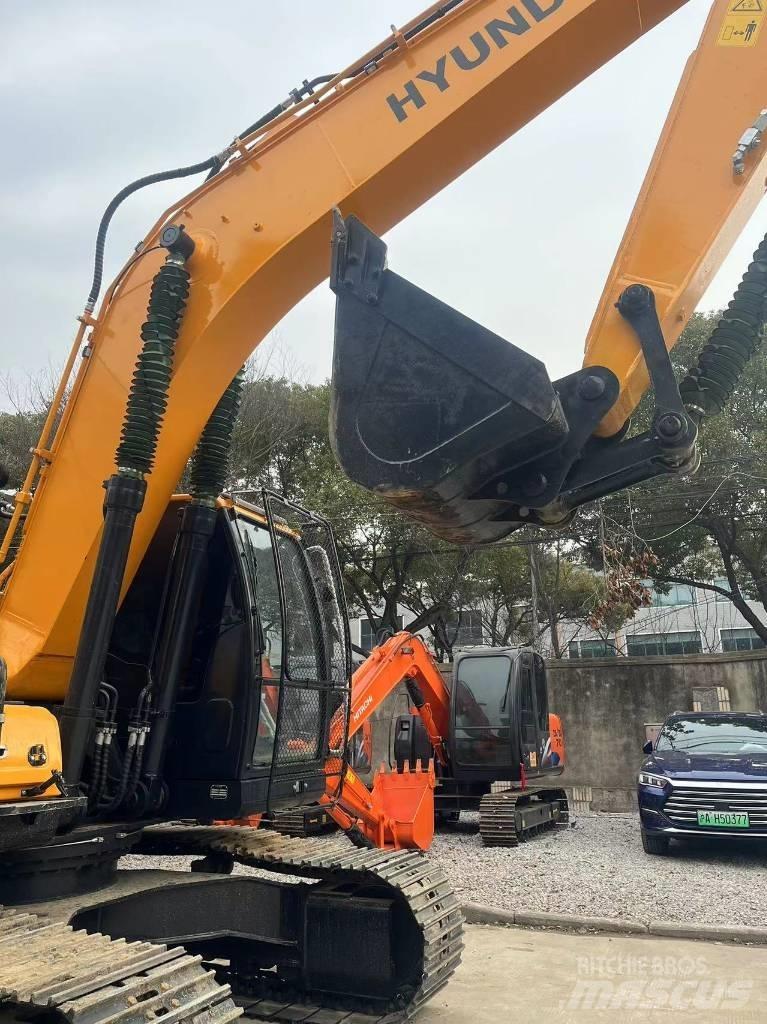 Hyundai R220-9S Ratiniai ekskavatoriai