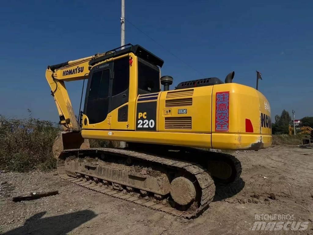 Komatsu PC 220 Vikšriniai ekskavatoriai