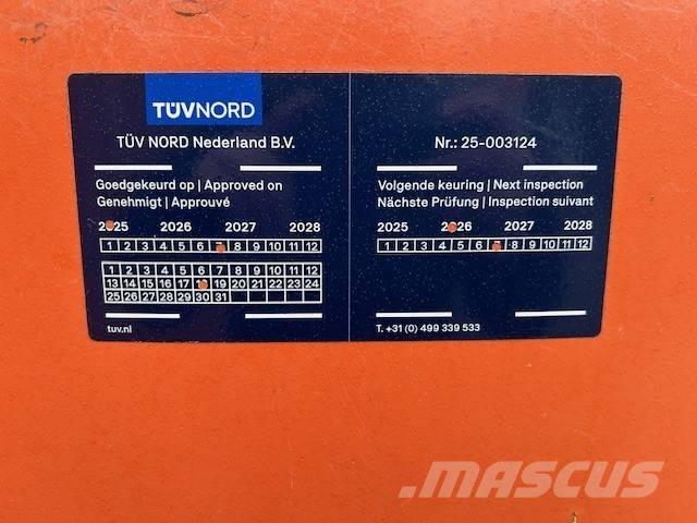 JLG E 400 AJPN Alkūniniai keltuvai