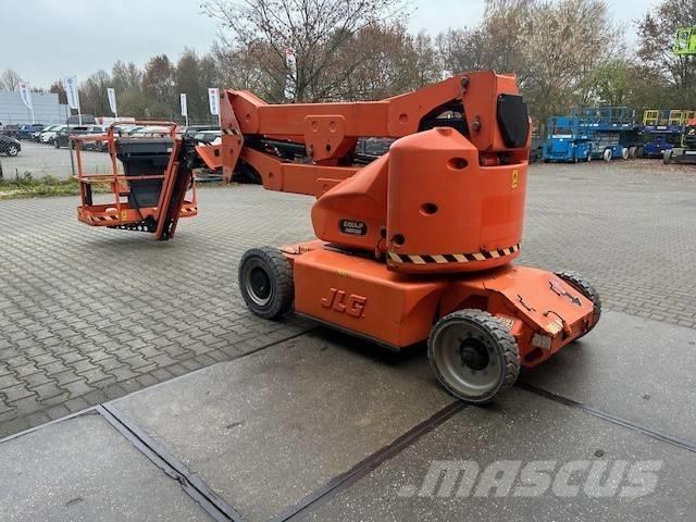 JLG E 400 AJPN Alkūniniai keltuvai