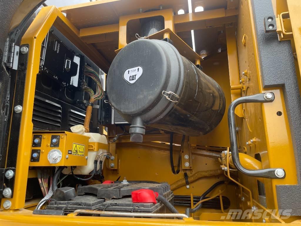 CAT 336D2 Vikšriniai ekskavatoriai