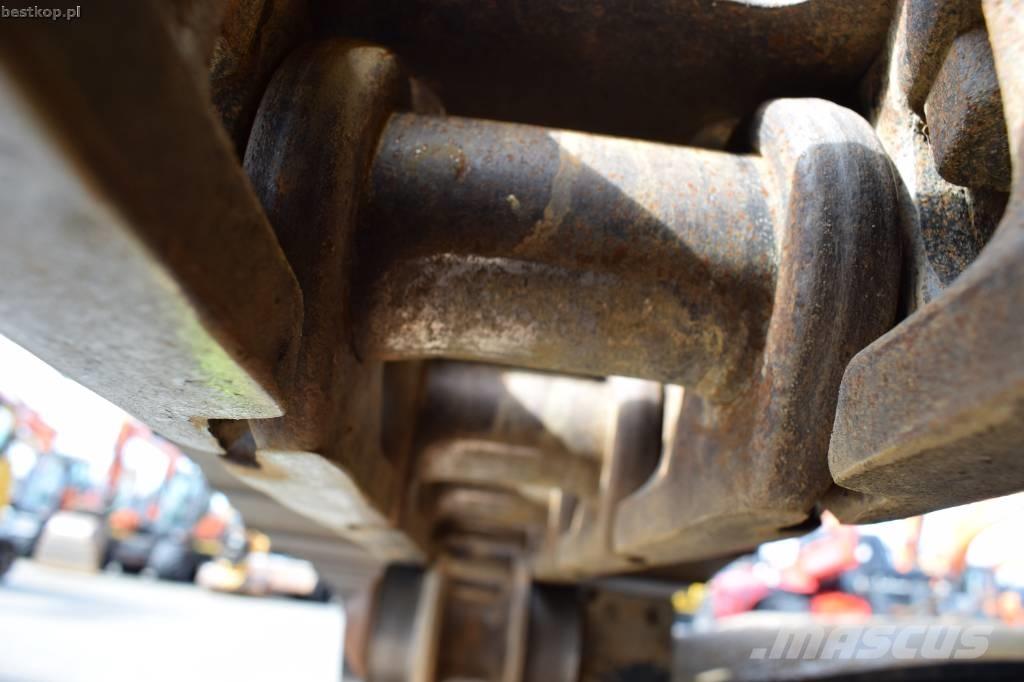 Komatsu PC 210 LC-11 Vikšriniai ekskavatoriai