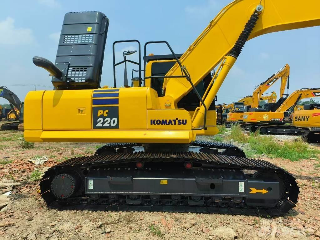 Komatsu PC 220-8 Vikšriniai ekskavatoriai