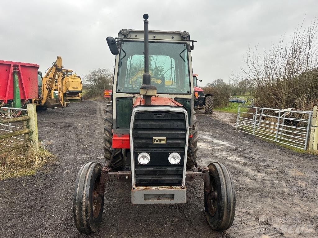 Massey Ferguson 690 Traktoriai