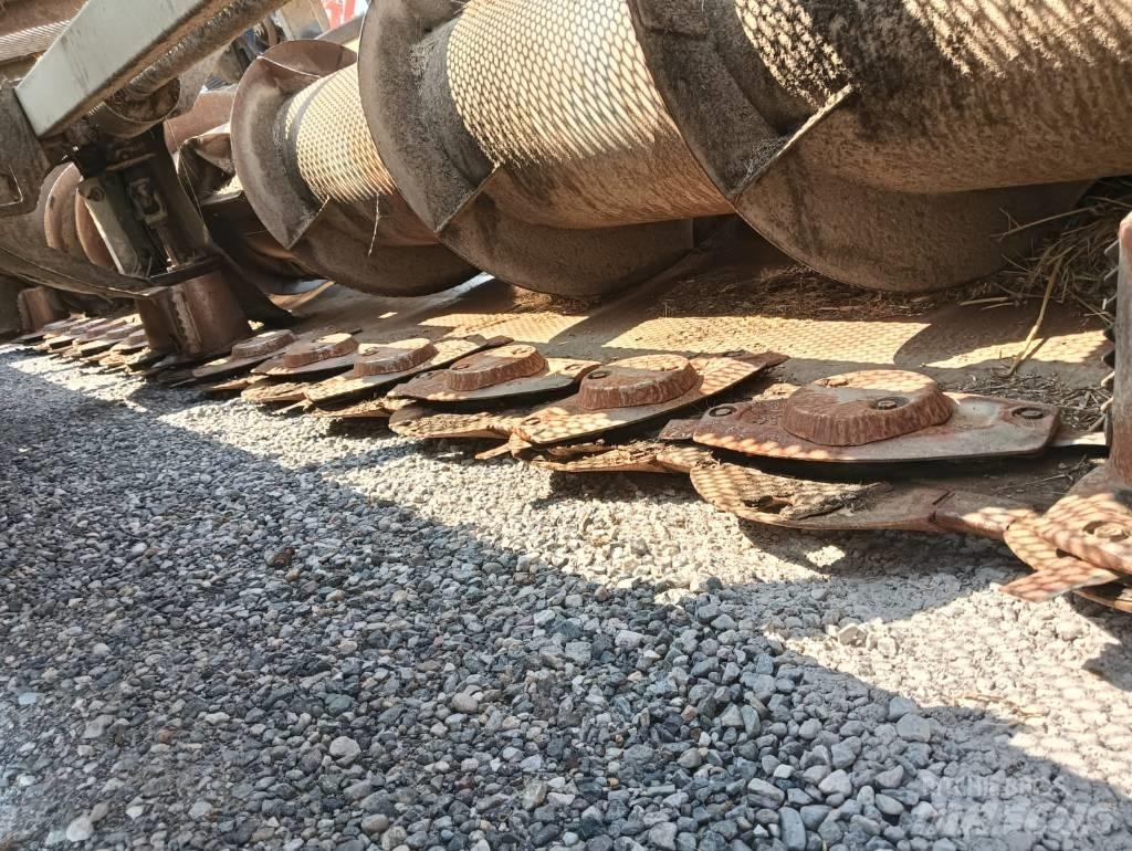 Dominoni 6 mt Pašarų ruošimo technika