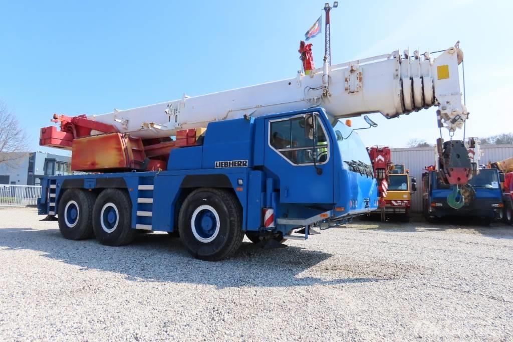 Liebherr LTM 1055-1 Visureigiai kranai