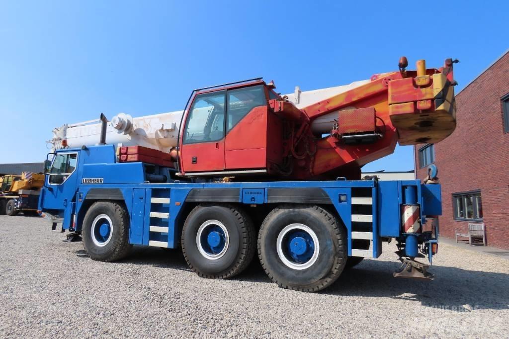 Liebherr LTM 1055-1 Visureigiai kranai