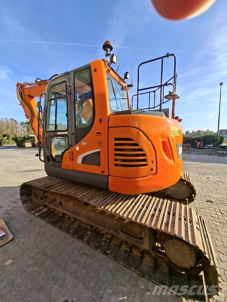 Doosan DX 140 LCR Vikšriniai ekskavatoriai