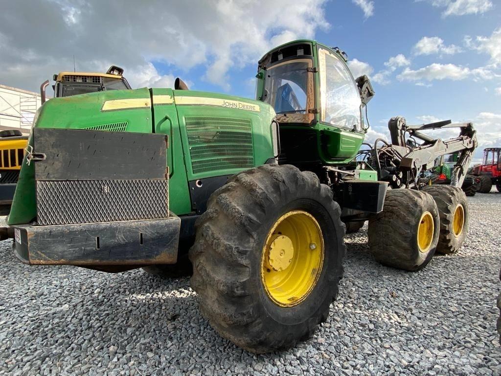 John Deere 1470 E Miško technika (Harvesteriai)