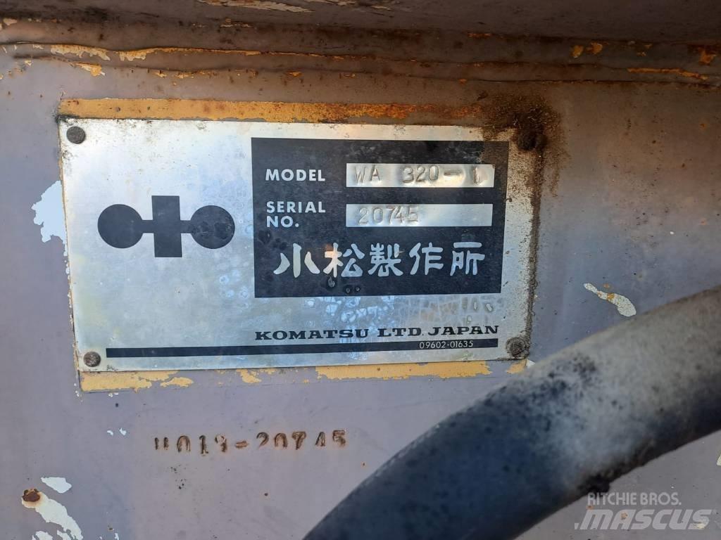 Komatsu WA 320-1 Naudoti ratiniai krautuvai