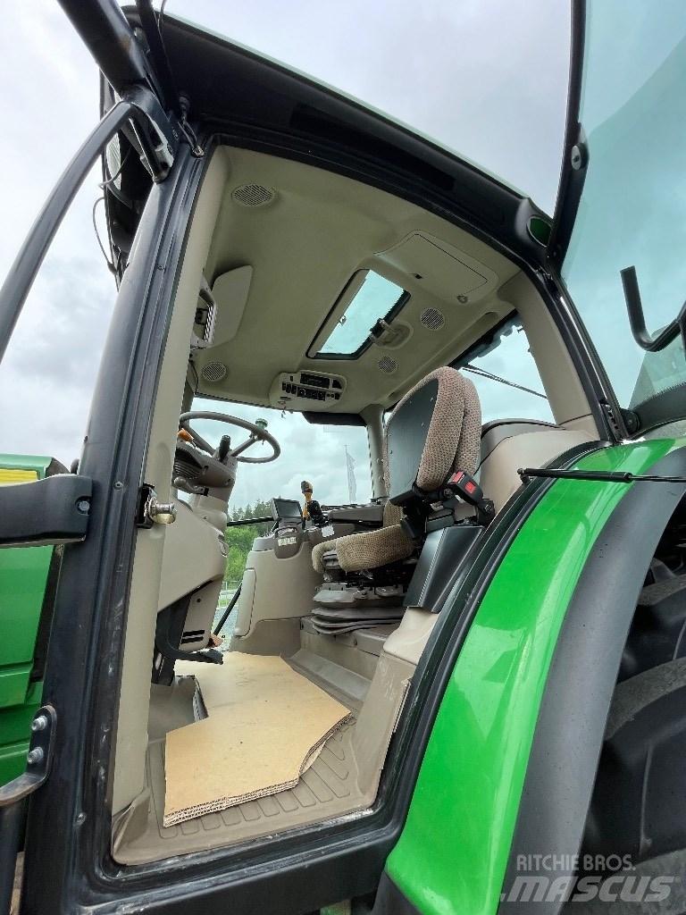 John Deere 6210 R Traktoriai