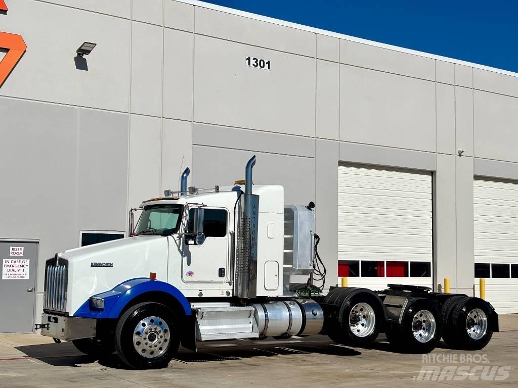 Kenworth T 800 Naudoti vilkikai