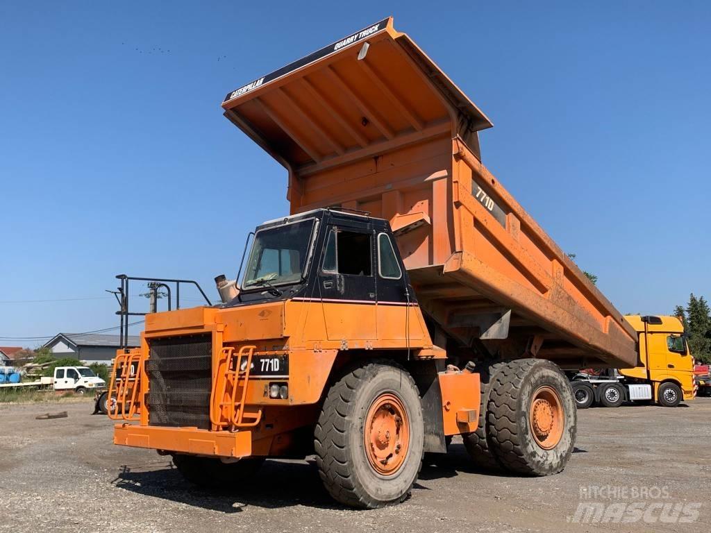 CAT 771 D Atliekų išvežimo technika