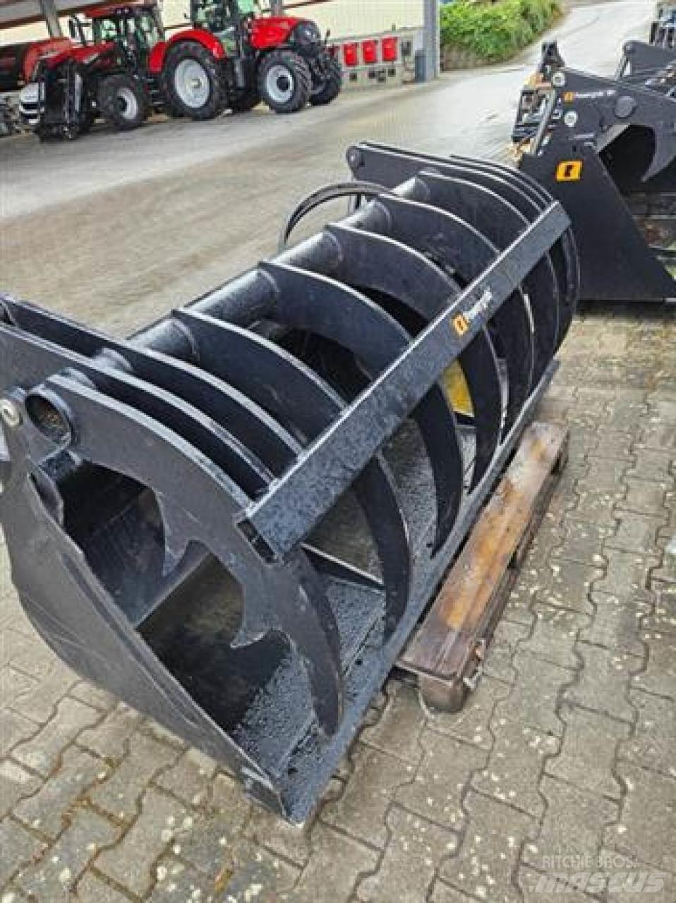 Ålö Powergrab 210 Traktoriai