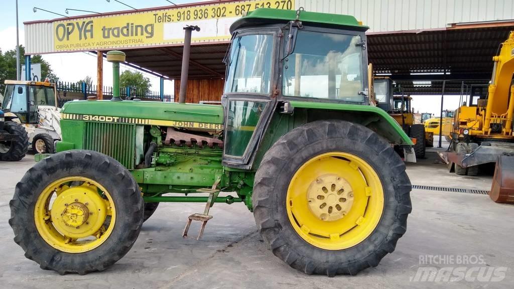 John Deere 3140 DT Traktoriai