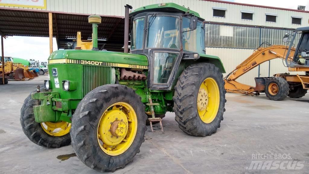 John Deere 3140 DT Traktoriai